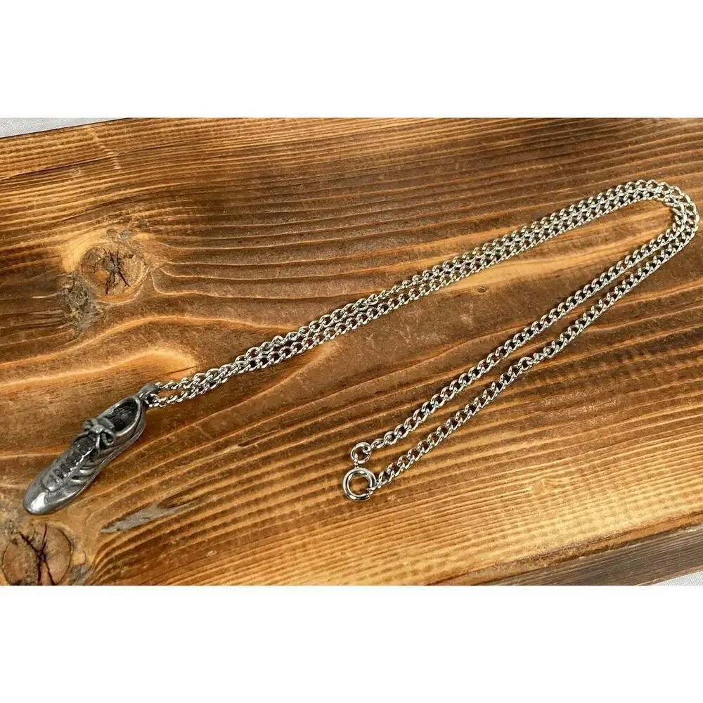 VTG Avon Pewter 1979 Fast Track Shoe Pendant Chain Necklace 20.5”